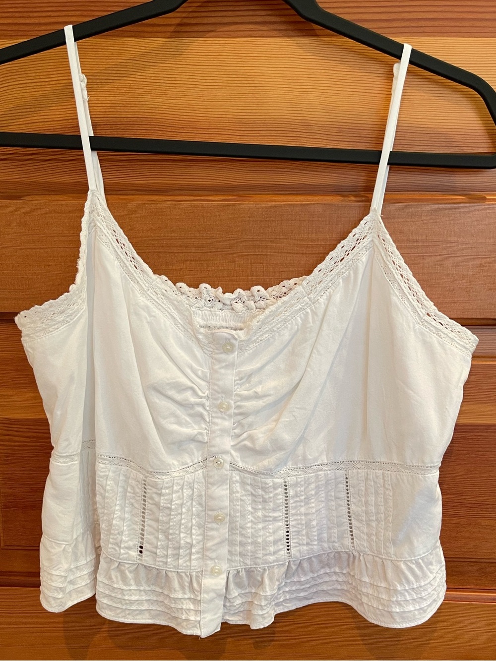 American Eagle Outfitters White Lace-Trim Button Front Camisole Top - EUC - XL